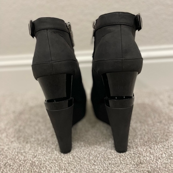 MICHAEL ANTONIO STUDIO BLACK TRIPLE WEDGE BOOTIES - Picture 4 of 7